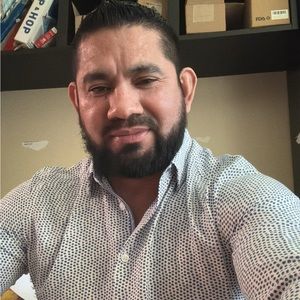 Meet your Posher, Luis